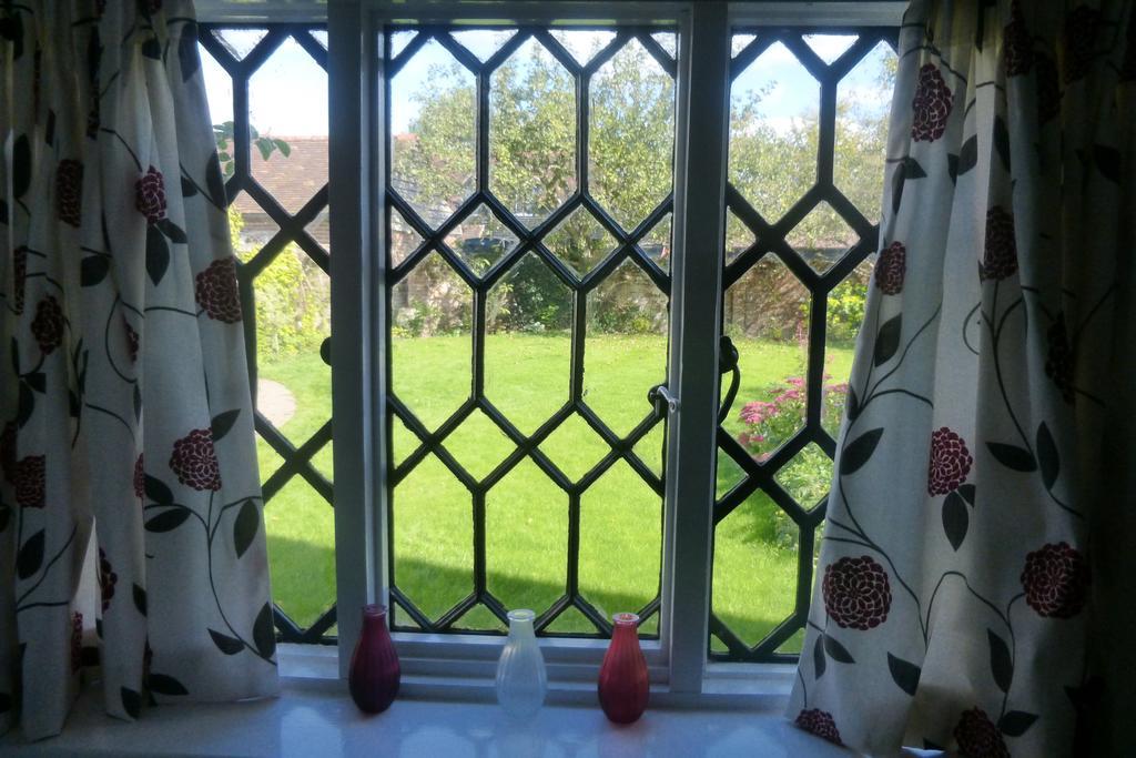 Strawberry Cottage B&B Hedge End Oda fotoğraf