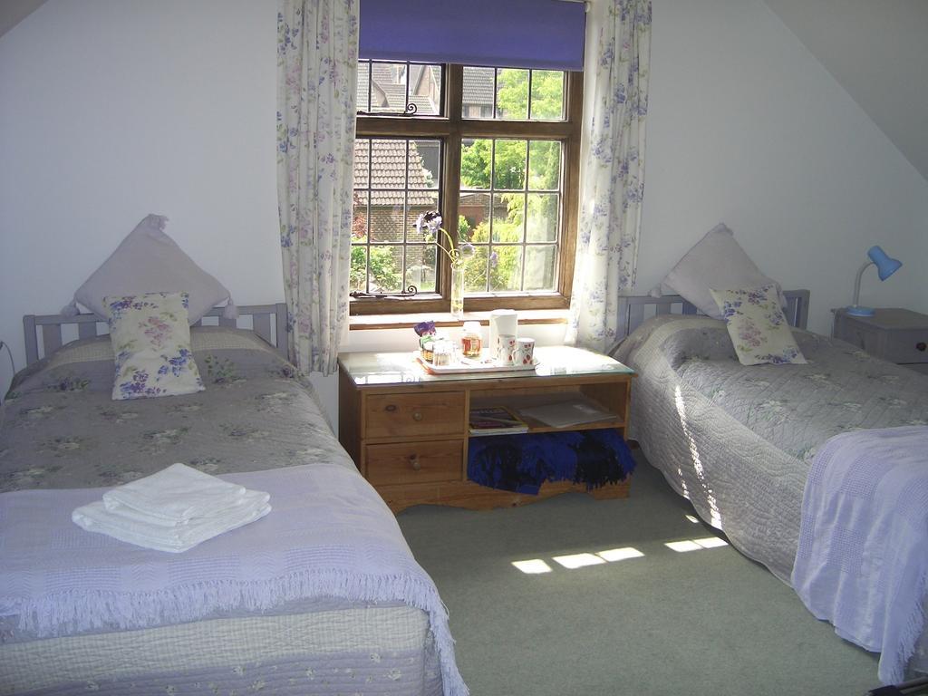 Strawberry Cottage B&B Hedge End Oda fotoğraf
