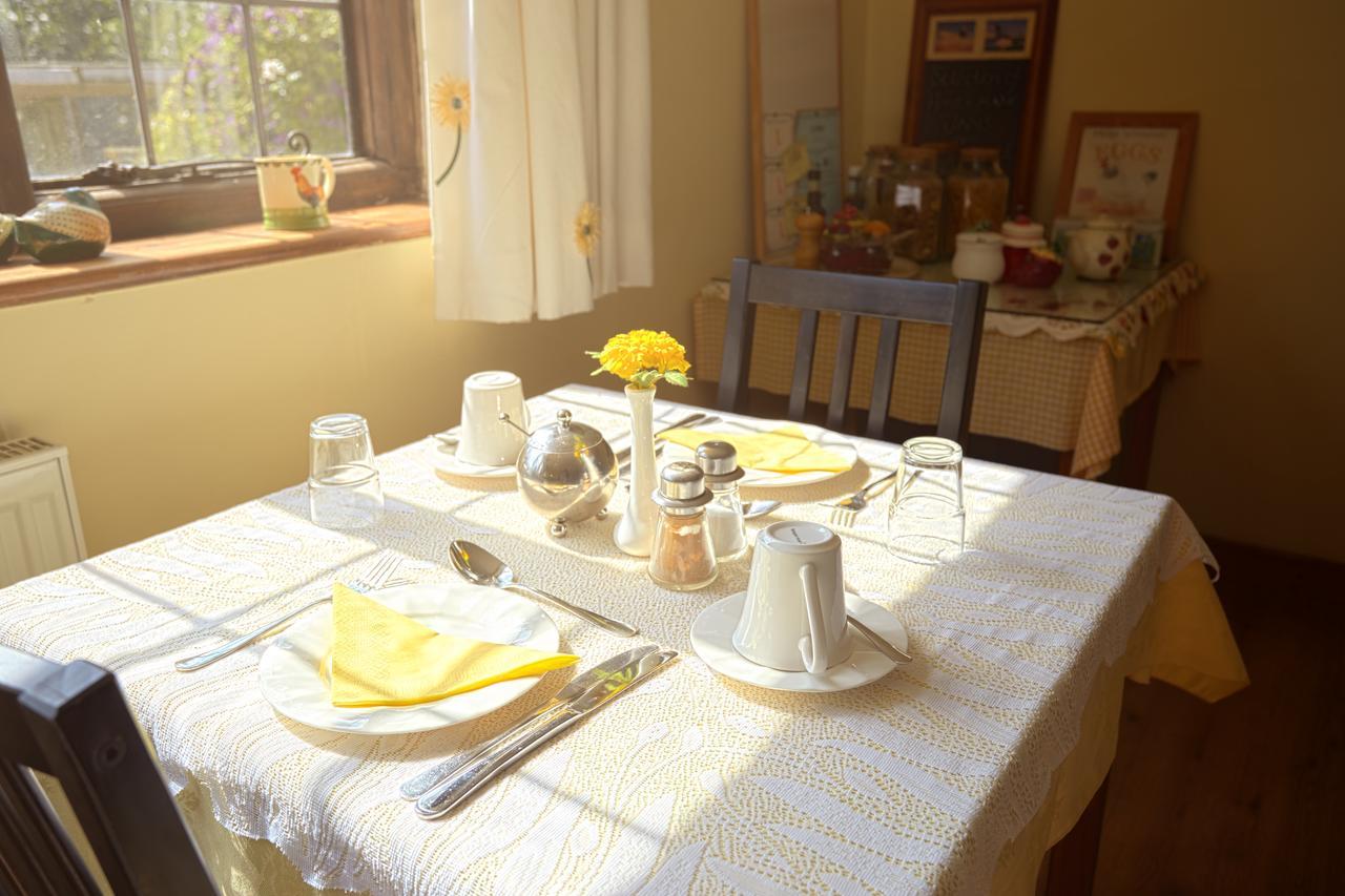 Strawberry Cottage B&B Hedge End Dış mekan fotoğraf
